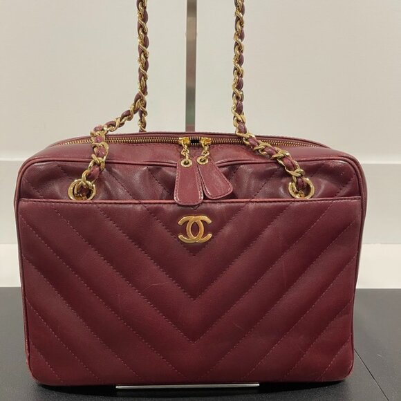 Chanel CC Chevron Lambskin Camera Shoulder Bag (53769) - Picture 1 of 14